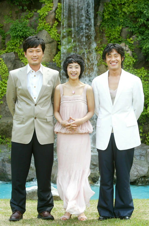 ��ӭ������Ī��/Welcome to Dongmakgol(2005) ��ӰͼƬ ���� #17 ��ͼ 500X759
