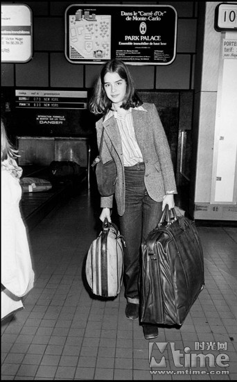 Brooke SHIELDS