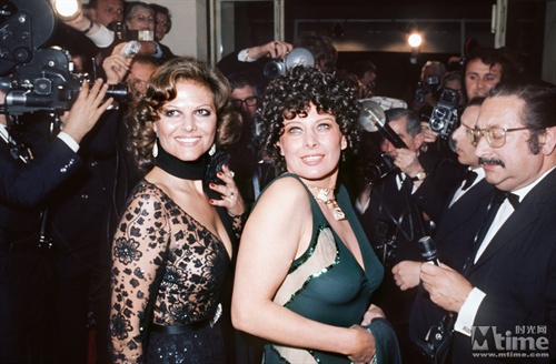 Claudia CARDINALE, Magali NOEL
