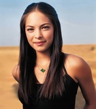 Kristin Kreuk09
